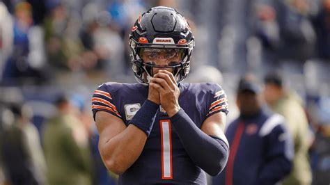 Justin Fields was back in the fast lane — 12 key numbers for the Chicago Bears’ Monday night game at the Minnesota Vikings